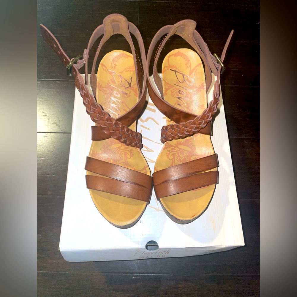 Ladies cork heel sandals.